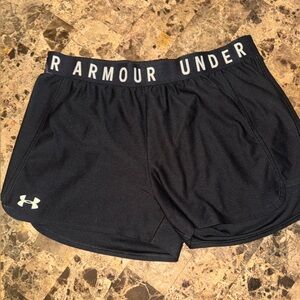 Women’s Under Armour Shorts Never Worn